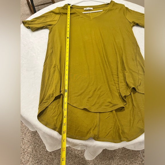 Zenana Brand Short Sleeve Green/Yellow Tunic Top - Size Large - Brand New - Picture 6 of 8